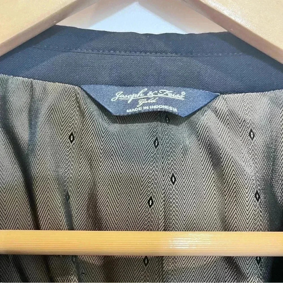 Joseph & Feiss Gold 48L Navy Blue Blazer 100% wool multiple pockets - Picture 11 of 11